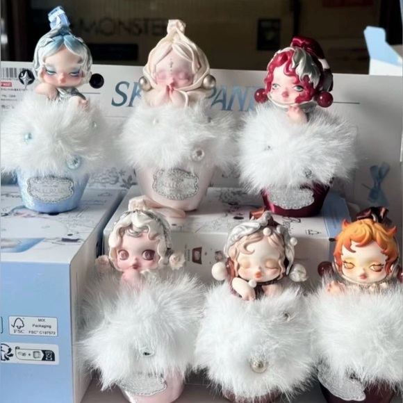 skullpanda Accessories - SKULLPANDA – The Feast Begins | Scented Plush Pendant ONE Blind Box